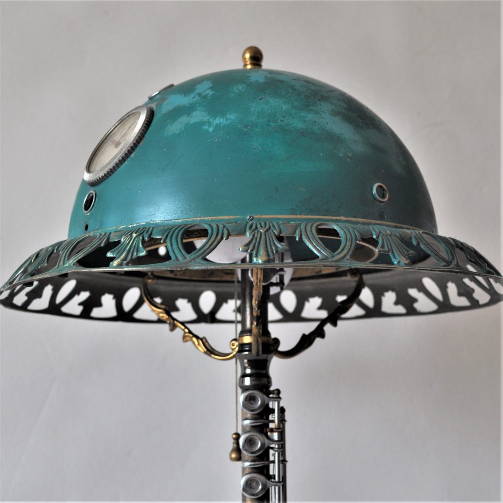 steampunk stalinė lempa 